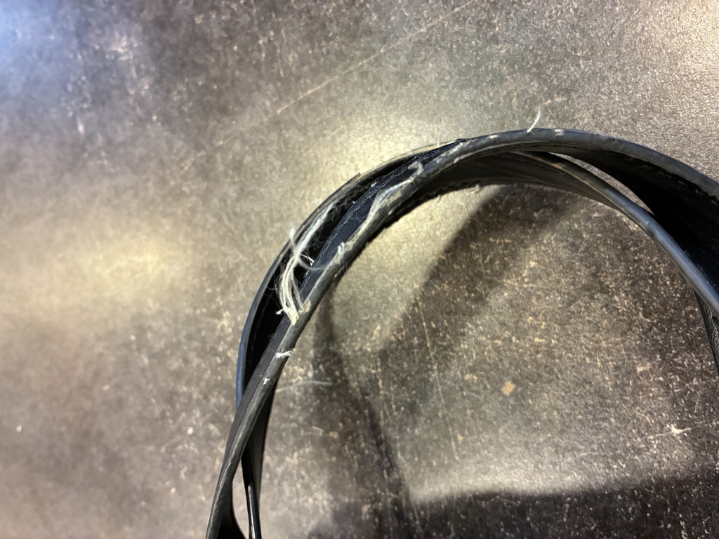 カバンの持ち手が傷んでも