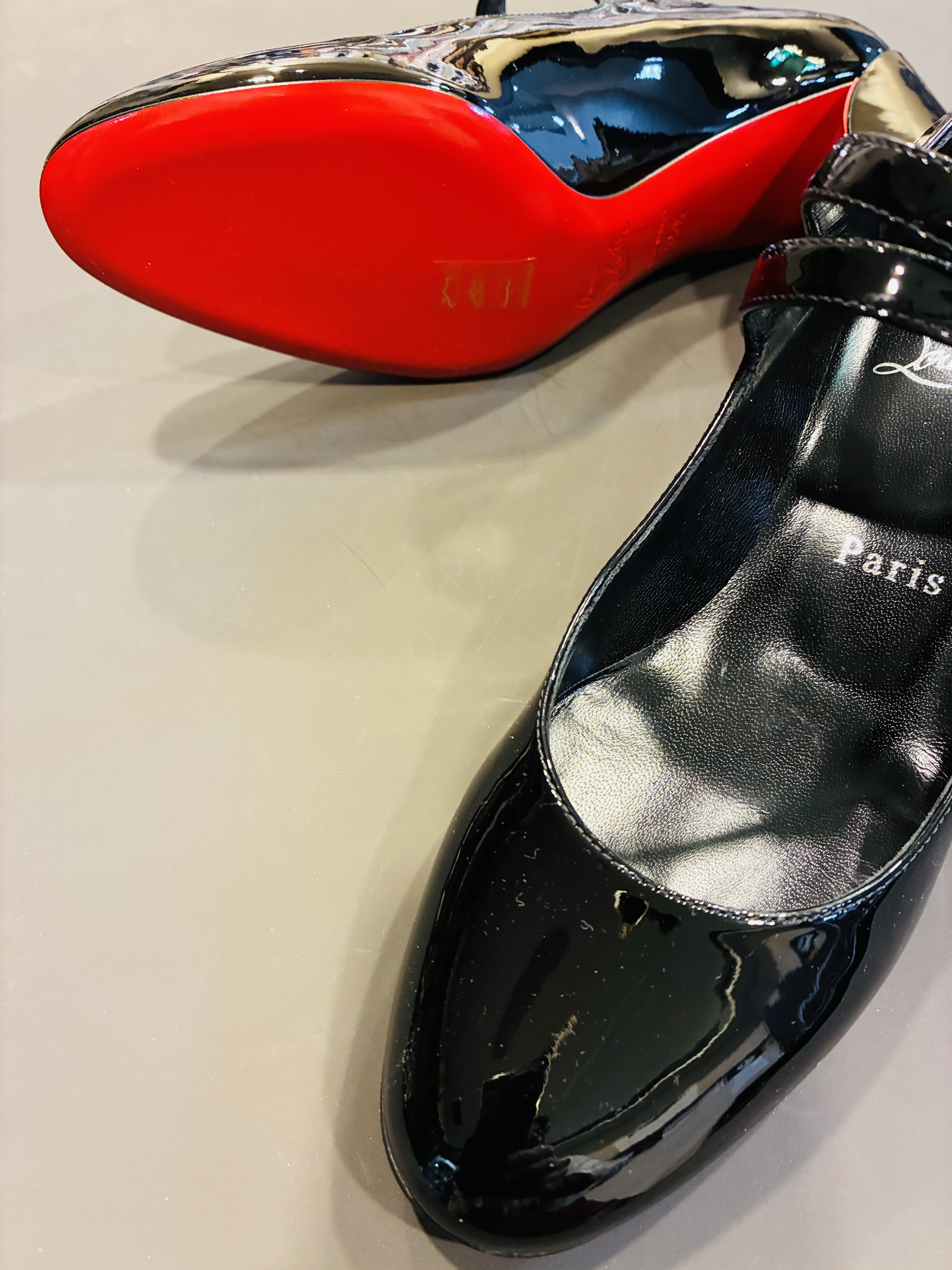 履きはじめにオススメ修理　［Christian Louboutin］