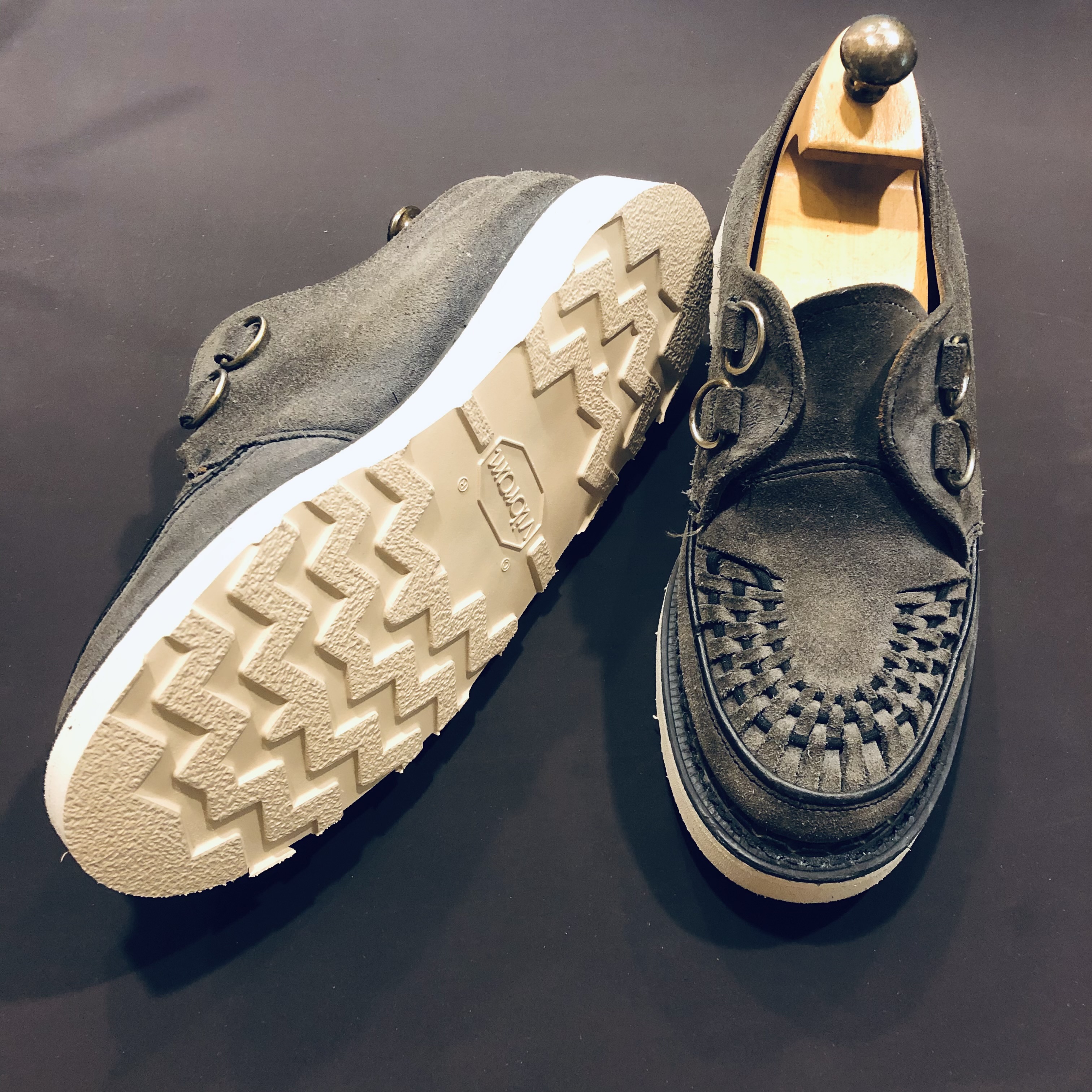 今とは違う靴底にとりかえる修理　［GEORGE COX］